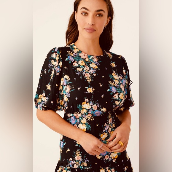 NWT Multi tiered maxi dress - Picture 11 of 14